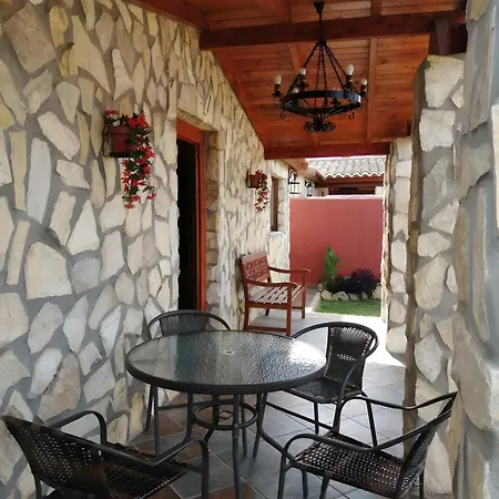 Casa Con Piscina Solo Aceptamos Familias Y Parejas No Grupos Jovenes * Conil De La Frontera