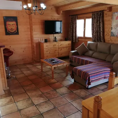 Casa Con Piscina Solo Aceptamos Familias Y Parejas No Grupos Jovenes Dom wakacyjny *