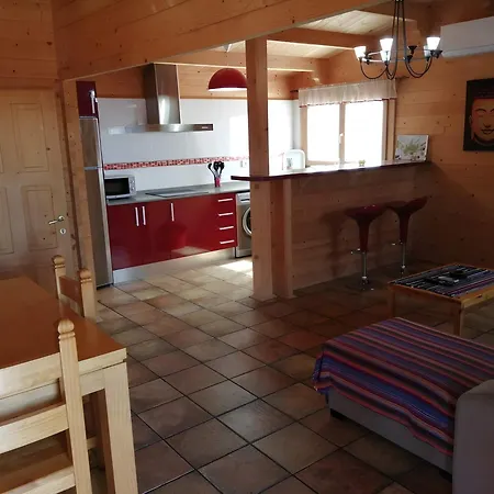 Casa Con Piscina Solo Aceptamos Familias Y Parejas No Grupos Jovenes Будинок відпочинку *
