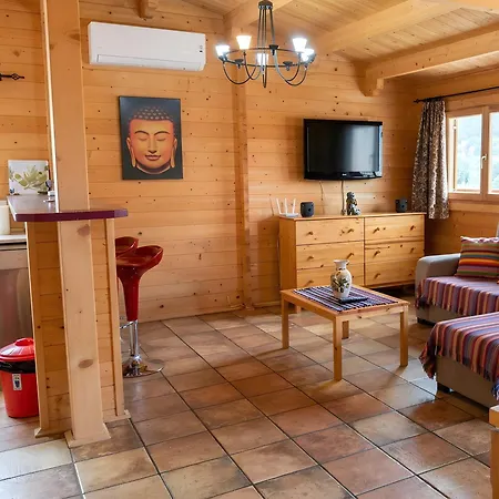 Casa Con Piscina Solo Aceptamos Familias Y Parejas No Grupos Jovenes