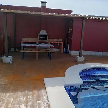 Feriehus Casa Con Piscina Solo Aceptamos Familias Y Parejas No Grupos Jovenes